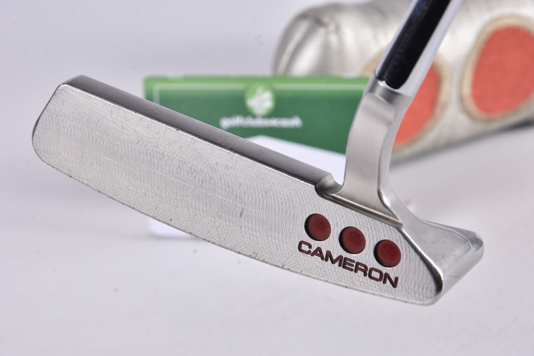 Scotty Cameron Studio Select Newport 2.5 Putter / 33 Inch