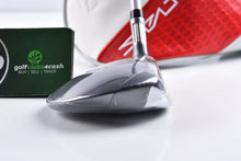 Load image into Gallery viewer, Ladies Taylormade Stealth 2 HD #5 Wood / 19 Degree / Ladies Flex Aldila Ascent
