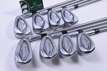 Mizuno JPX 900 Forged Irons / 4-PW+GW / X-Flex KBS Tour C-Taper 130 Shafts