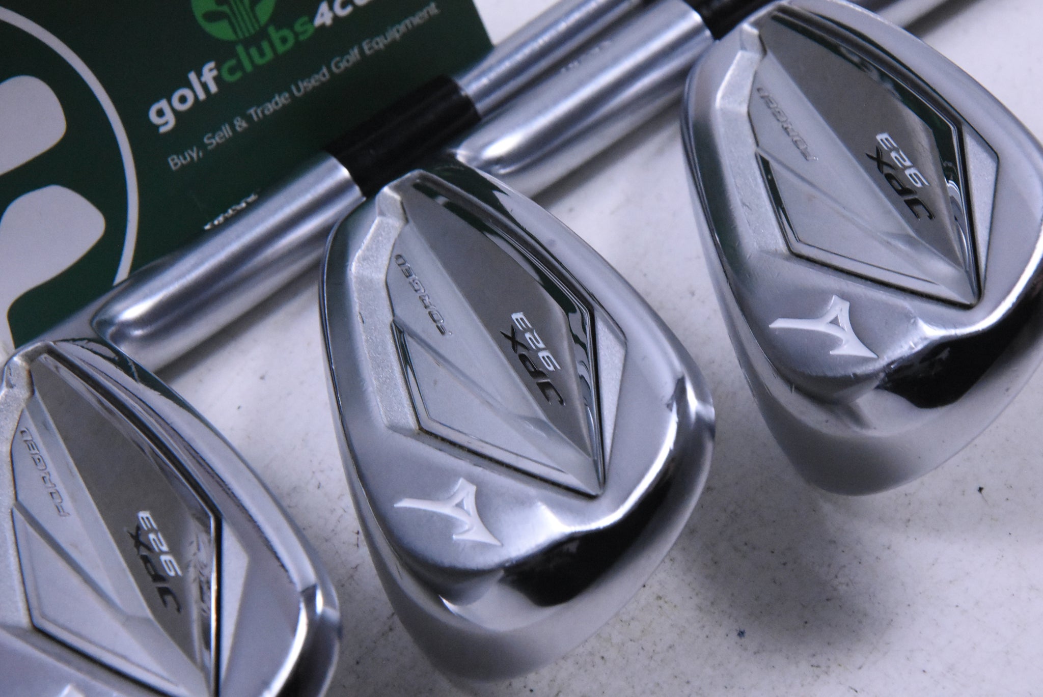 Mizuno JPX 923 Forged Irons / 7-PW+GW / Regular+ Flex Project X IO 105 Shafts