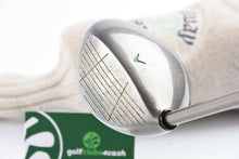 Load image into Gallery viewer, Ladies Callaway Warbird #3 Wood / 19 Degree / Ladies Flex Gems Shaft
